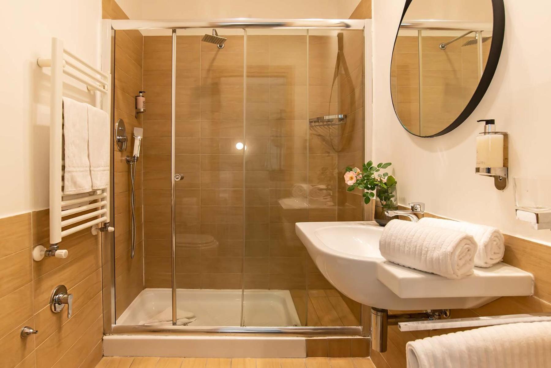 94rooms Vatican - Vigliena 2*